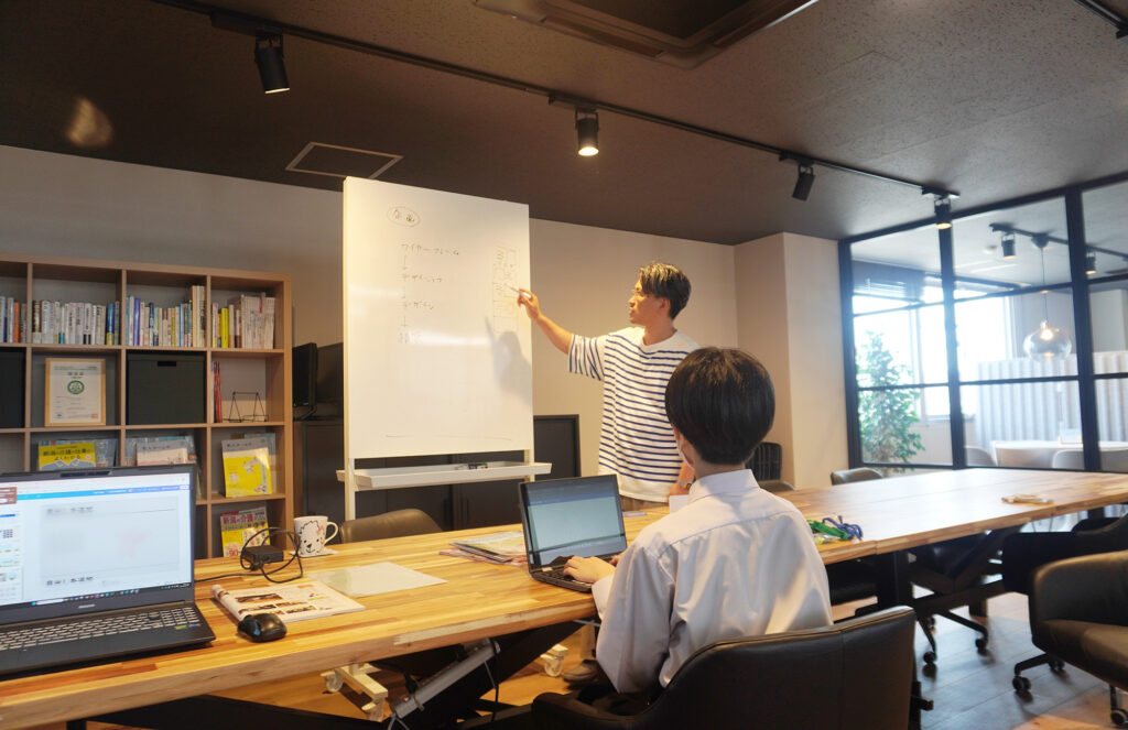 1日目午前/HPを作るための流れと、それぞれのステップで必要な作業の説明