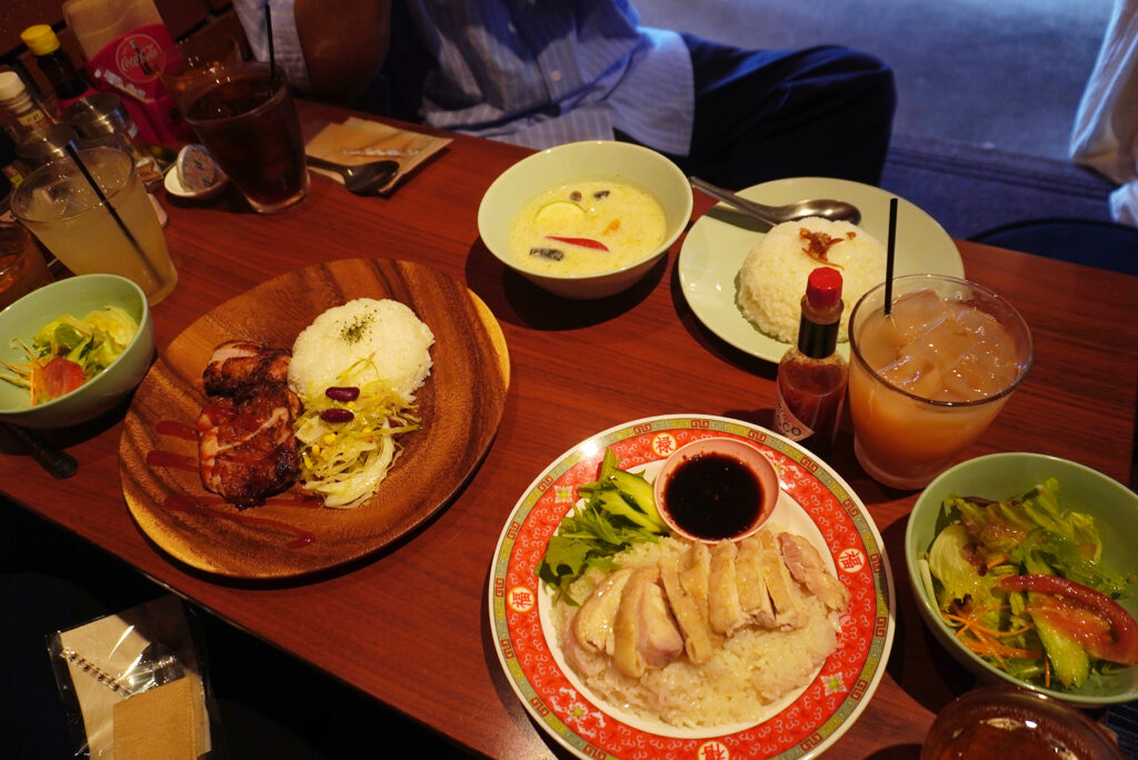 2日目ランチはタイ料理